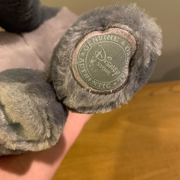 Disney Store “ Lady and the Tramp” Tramp Stuffed Animal, Like New Condition - Picture 16 of 16